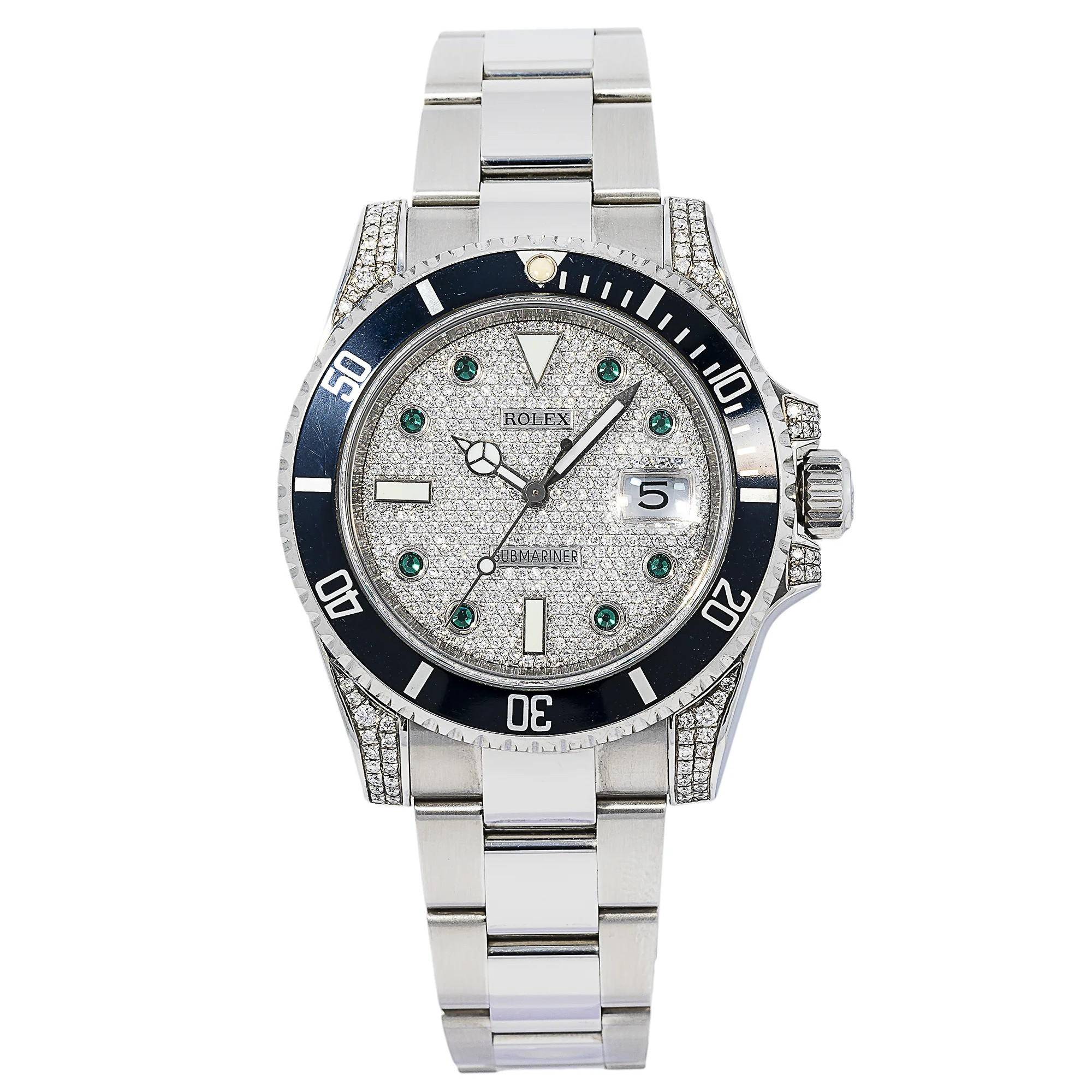 Model/Collection Name: Submariner, Metal: Stainless Steel, Movement: Automatic, Functions: Date Indicator, Case Diameter/Width: 40 mm, Bezel Material: White Stainless Steel, Dial: Multi-color.