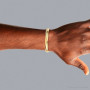 14k Yellow Gold Unisex Polished Classic Bangle Bracelet 8 inch on the body img